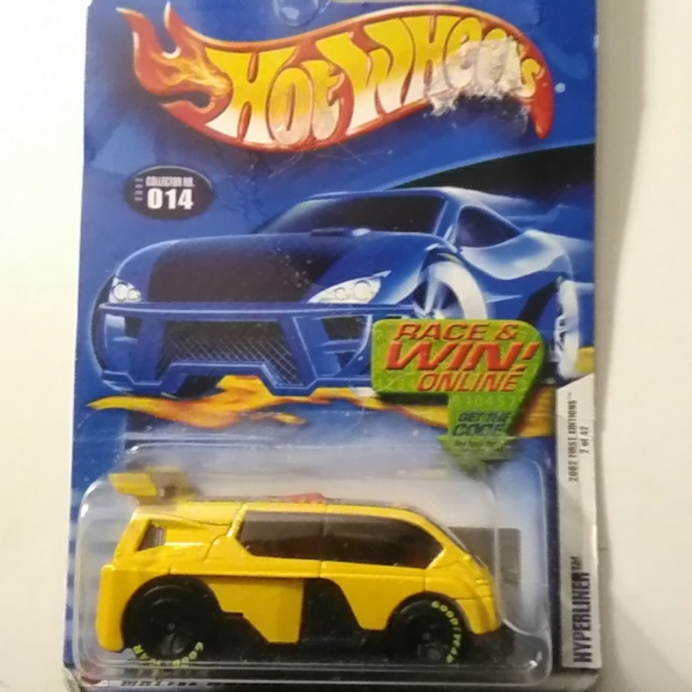 Hot Wheels 2002 Collector #014 Hyperliner Die-Cast